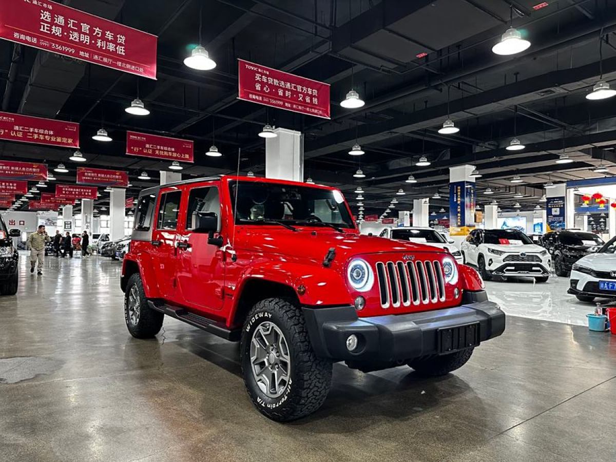 Jeep 牧馬人  2017款 3.0L Sahara 四門舒享版圖片