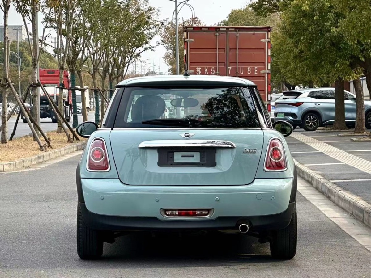 MINI MINI  2012款 1.6L COOPER Baker Street圖片