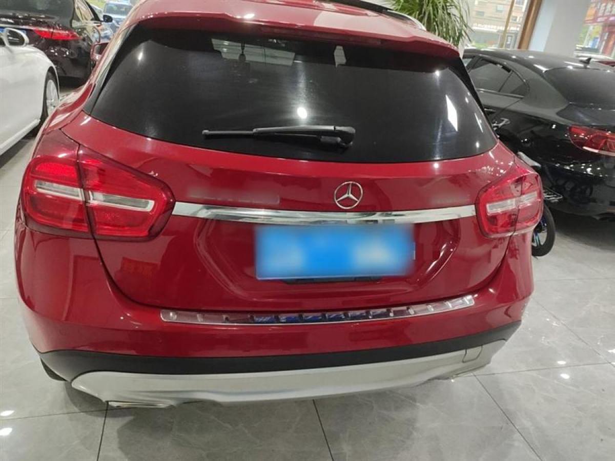 奔馳 奔馳GLA  2015款 GLA 220 4MATIC 豪華型圖片