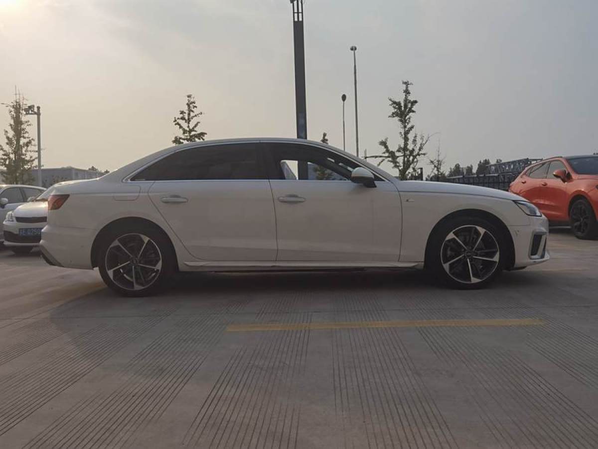 奧迪 奧迪A4L  2022款 40 TFSI 時(shí)尚動(dòng)感型圖片