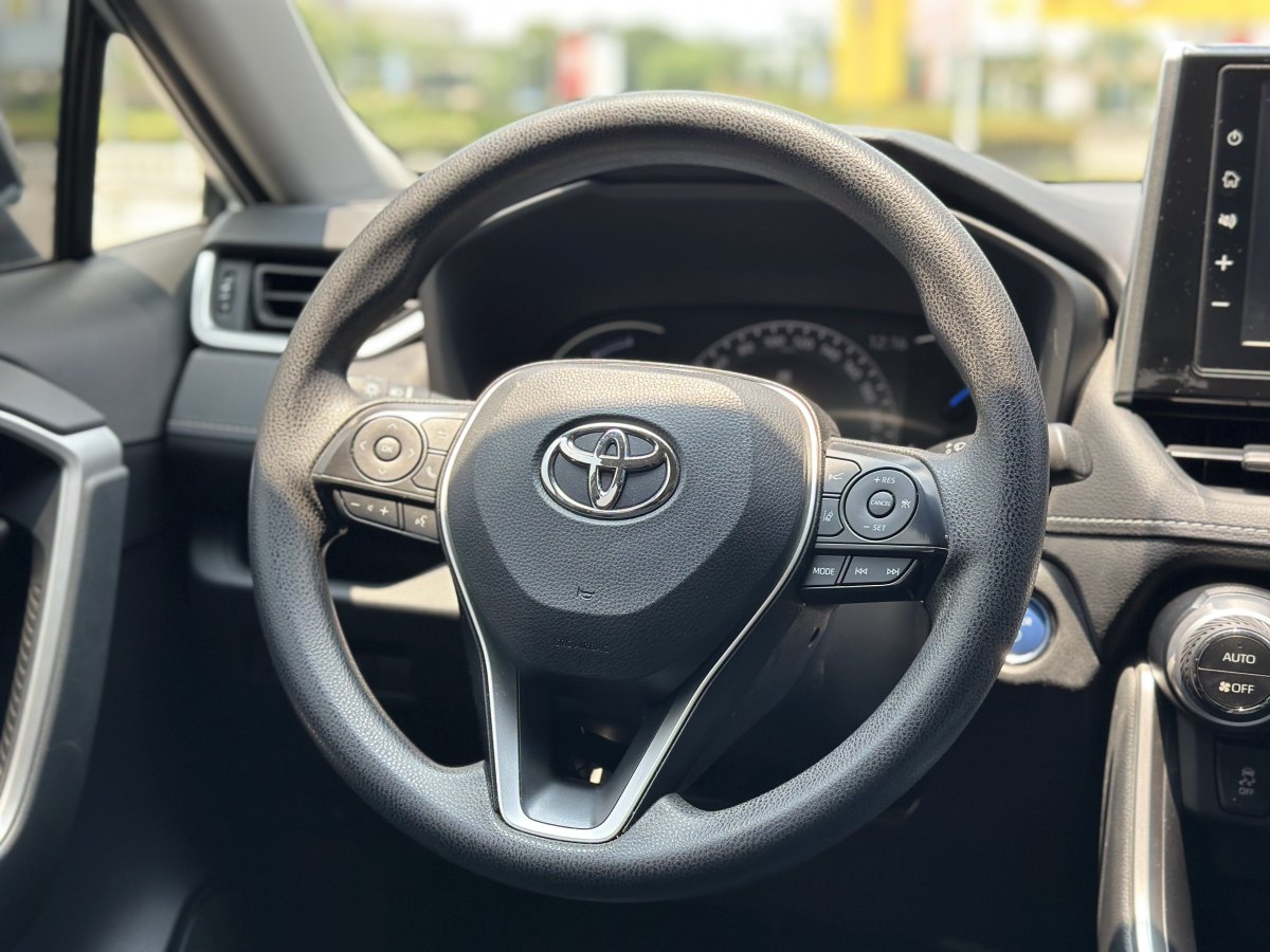 豐田 RAV4榮放  2020款 雙擎  2.5L CVT兩驅(qū)精英版圖片