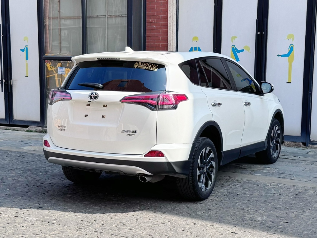 豐田 RAV4榮放  2018款 2.5L 自動四驅(qū)精英i版圖片