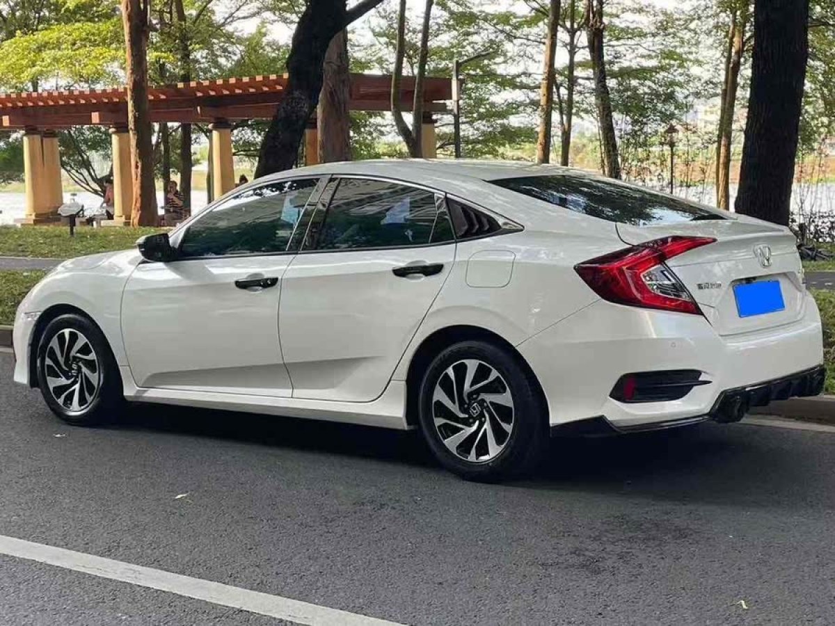 本田 思域  2016款 220TURBO CVT豪華版圖片