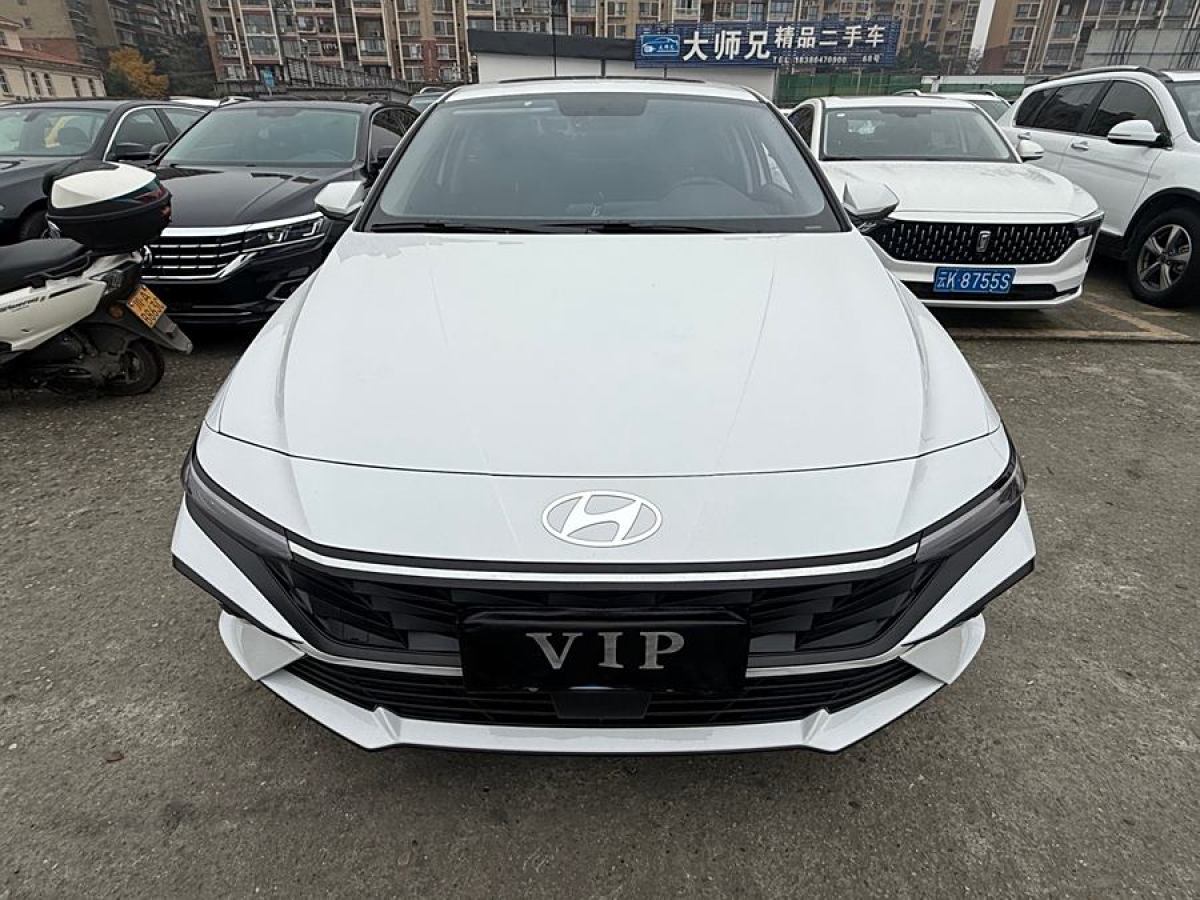 現(xiàn)代 伊蘭特  2023款 1.5L CVT GLX精英版圖片