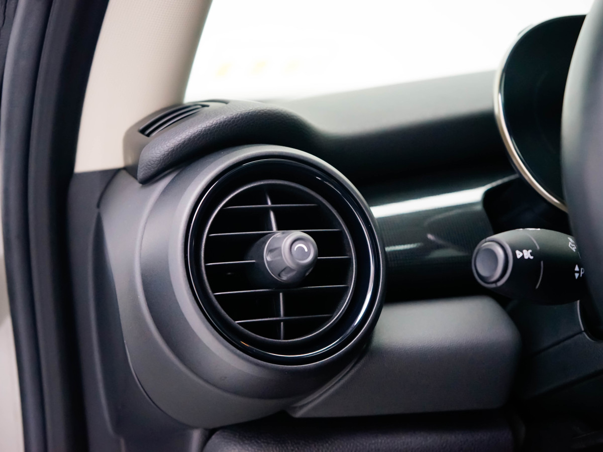 MINI MINI  2021款 2.0T COOPER S 藝術(shù)家圖片