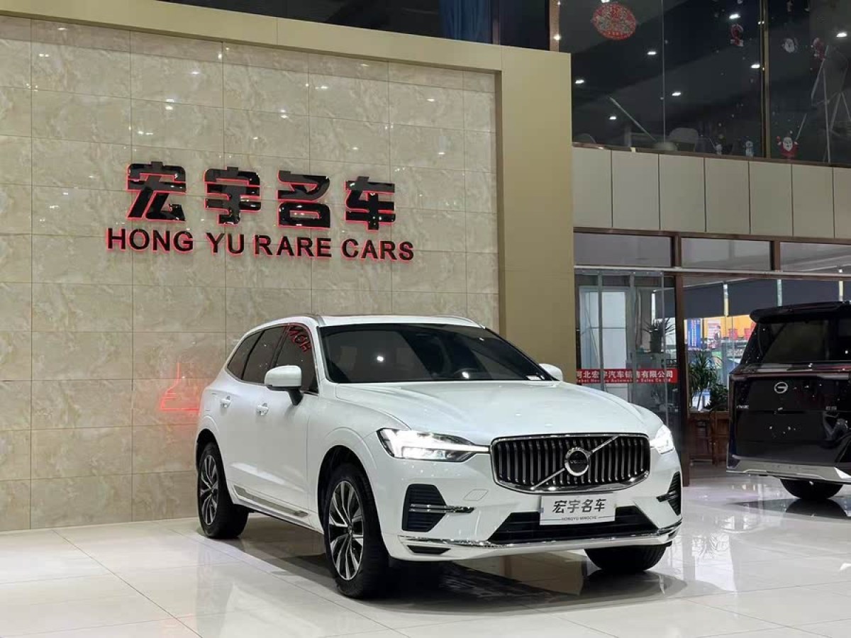 沃爾沃 XC60  2023款 B5 四驅(qū)智遠(yuǎn)豪華版圖片