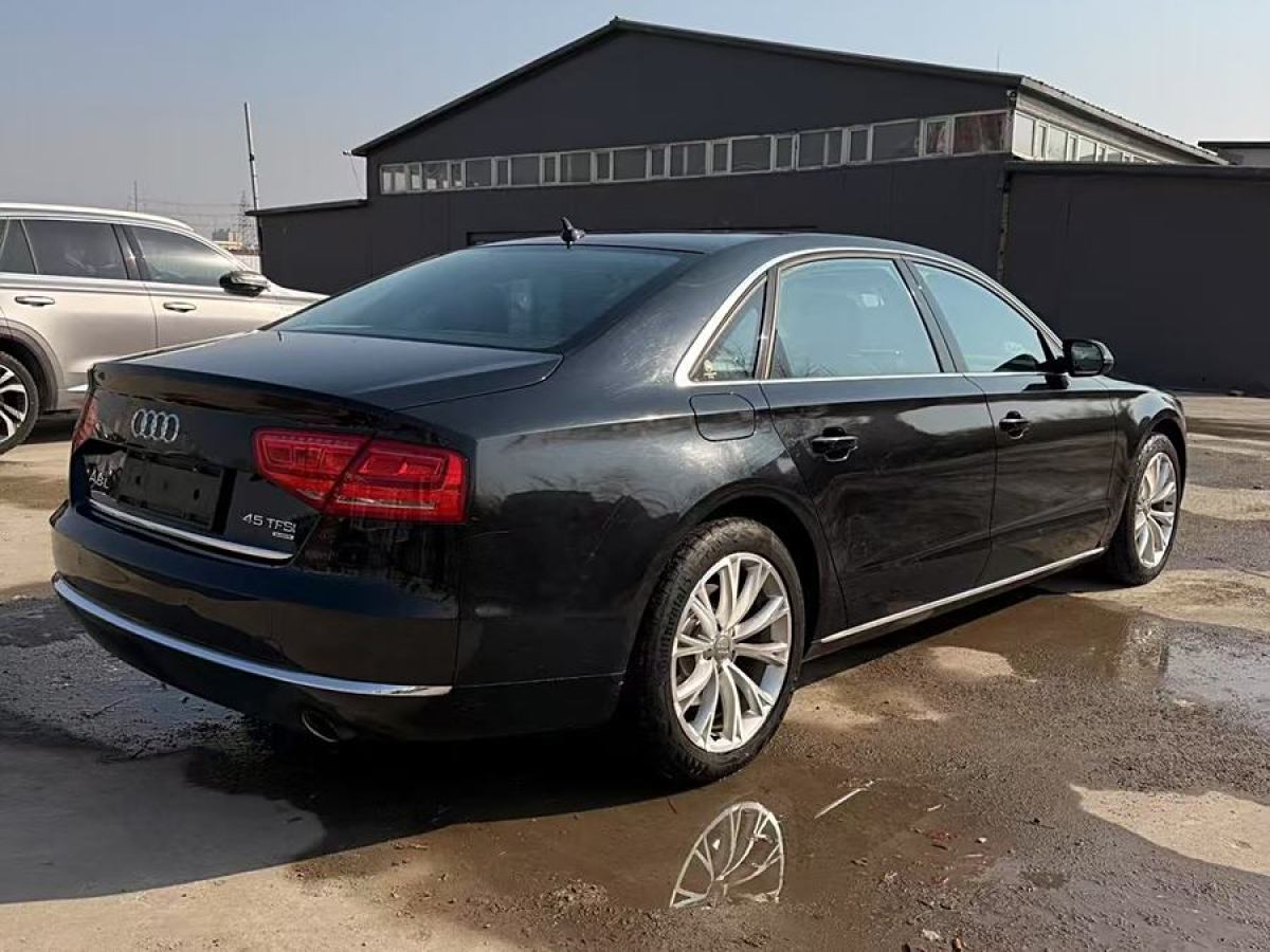 奧迪 奧迪A8  2012款 A8L 45 TFSI quattro豪華型圖片