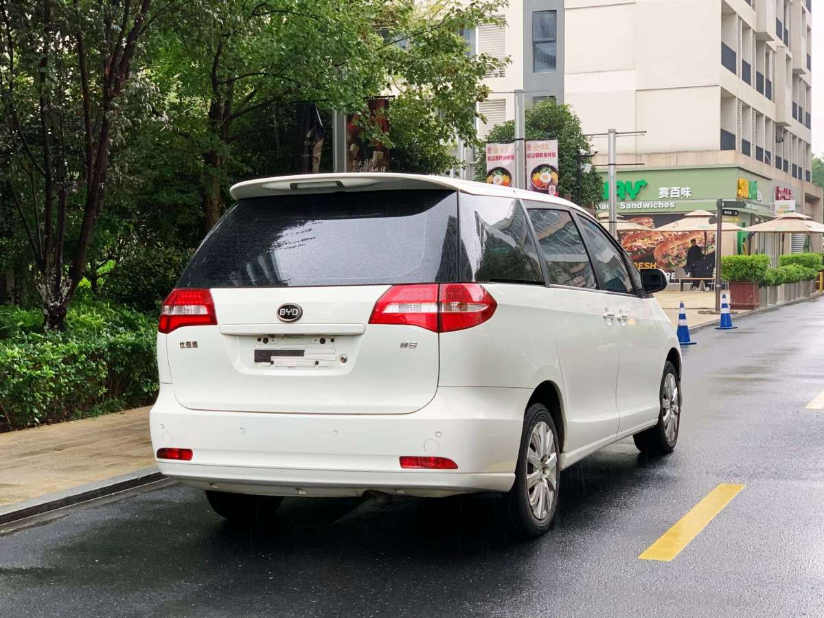 比亞迪 M6  2013款 2.0L 手動(dòng)舒適型圖片