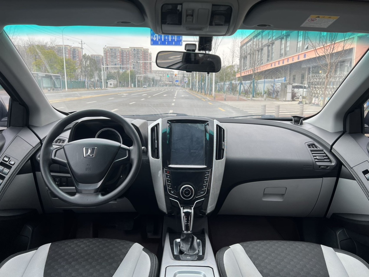 2015年1月纳智捷 优6 SUV  2015款 1.8T 魅力型