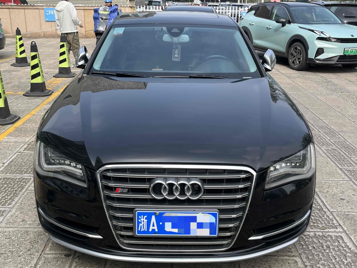 奧迪 奧迪S8  2013款 S8 4.0TFSI quattro圖片