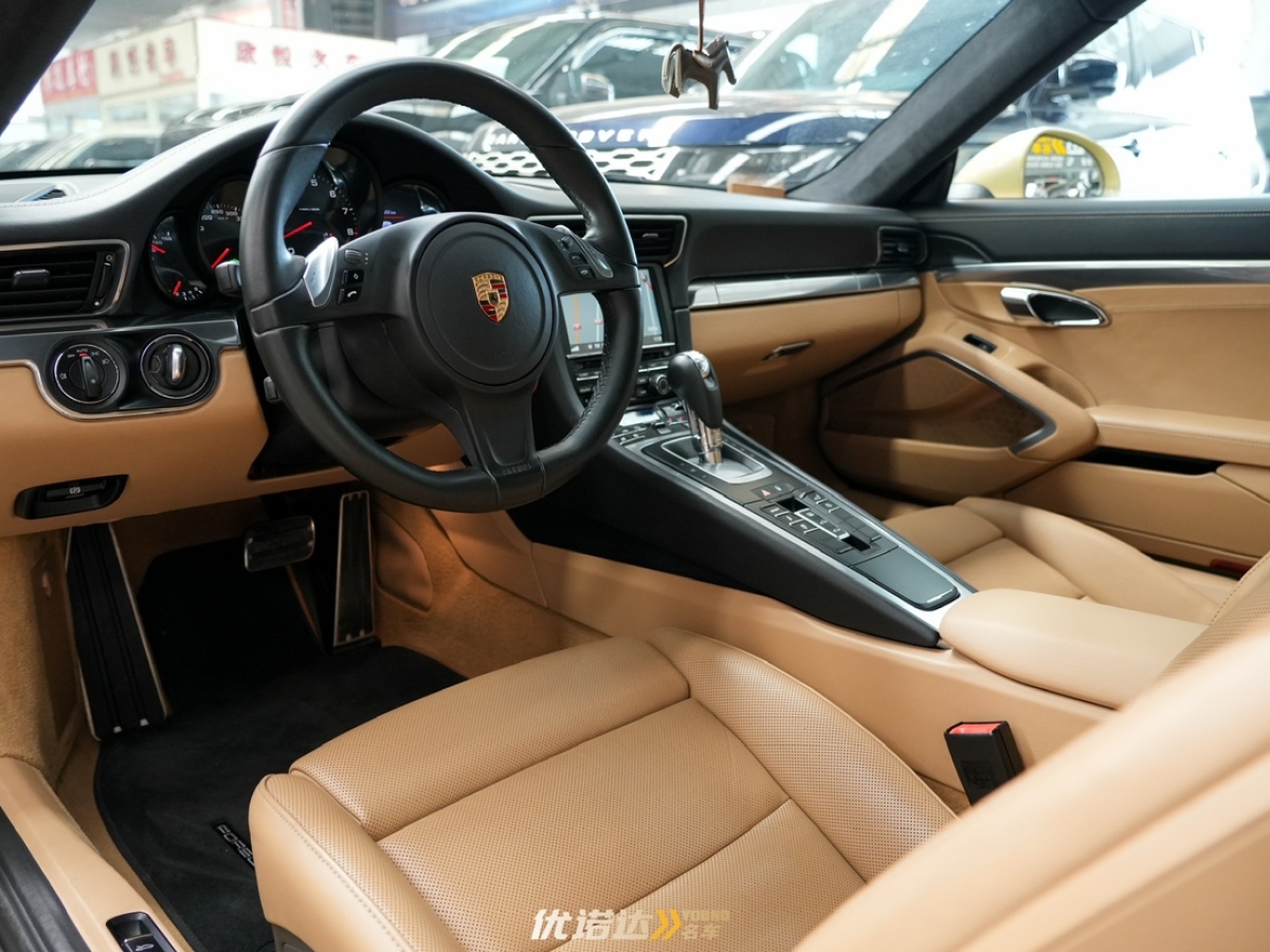 2014年02月保时捷 911  2013款 Carrera 4 3.4L