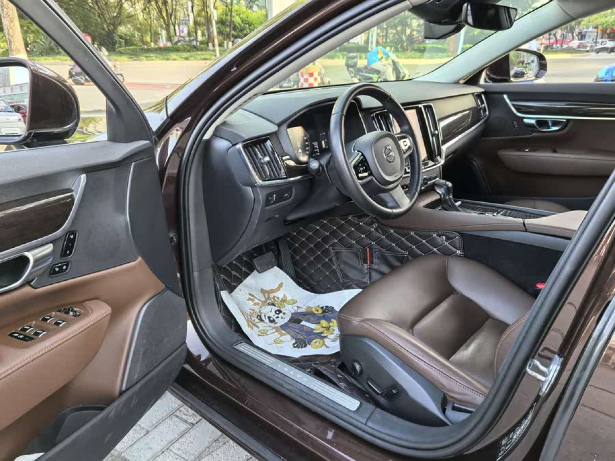沃爾沃 S90  2018款 T4 智遠(yuǎn)版圖片