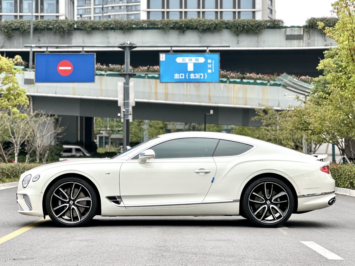 賓利 歐陸  2022款 4.0T GT V8圖片