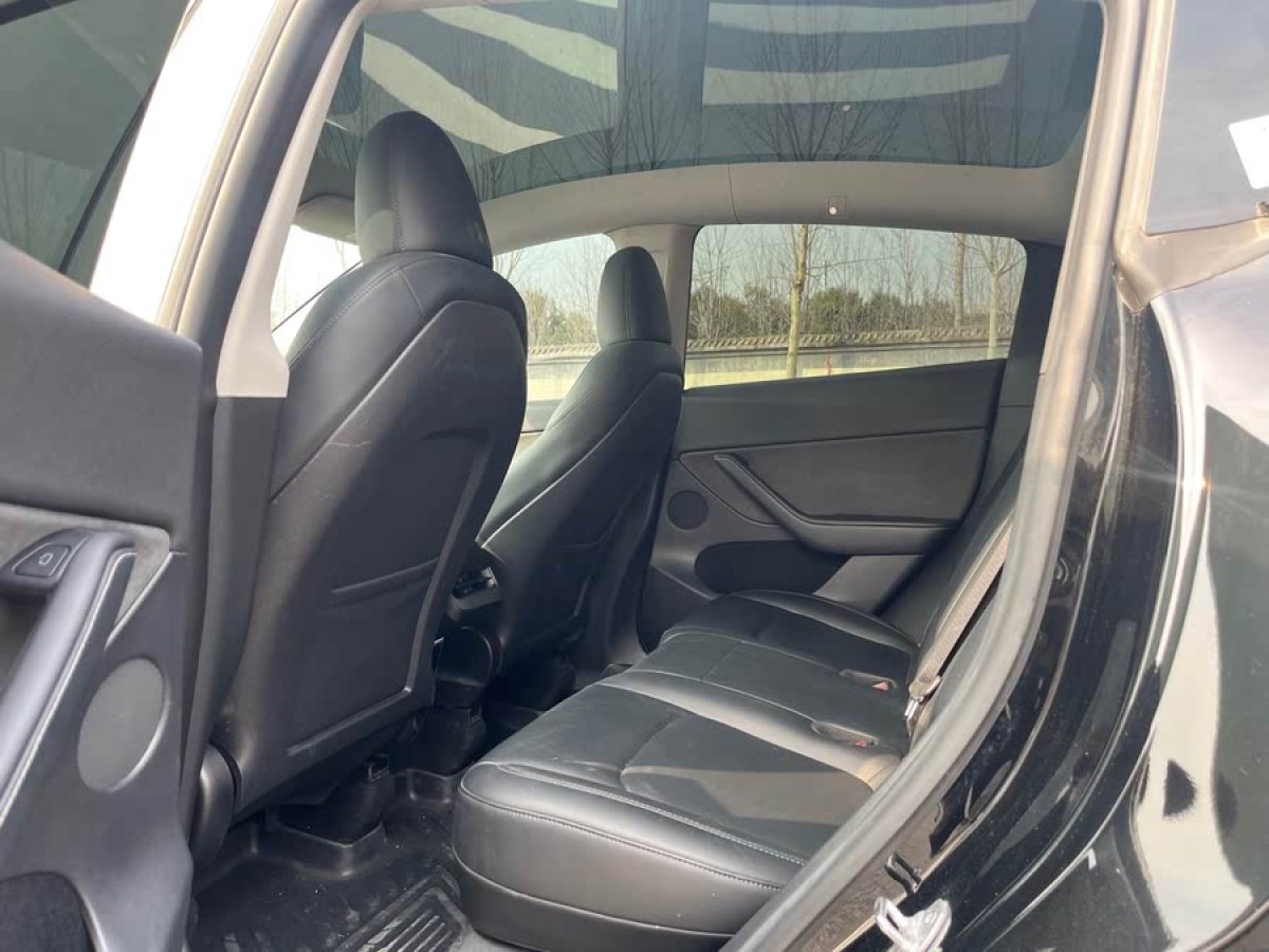 特斯拉 Model Y  2022款 改款 后輪驅(qū)動(dòng)版圖片