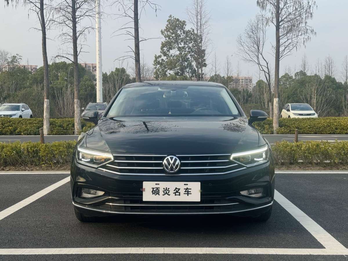 大眾 邁騰  2020款 330TSI DSG 領(lǐng)先型圖片