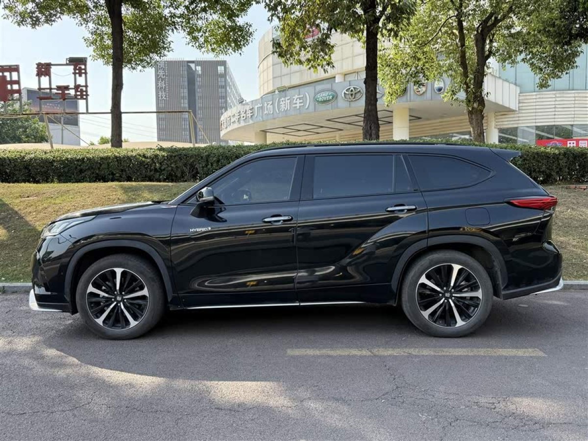 豐田 皇冠陸放  2021款 2.5L HEV四驅(qū)豪華版圖片