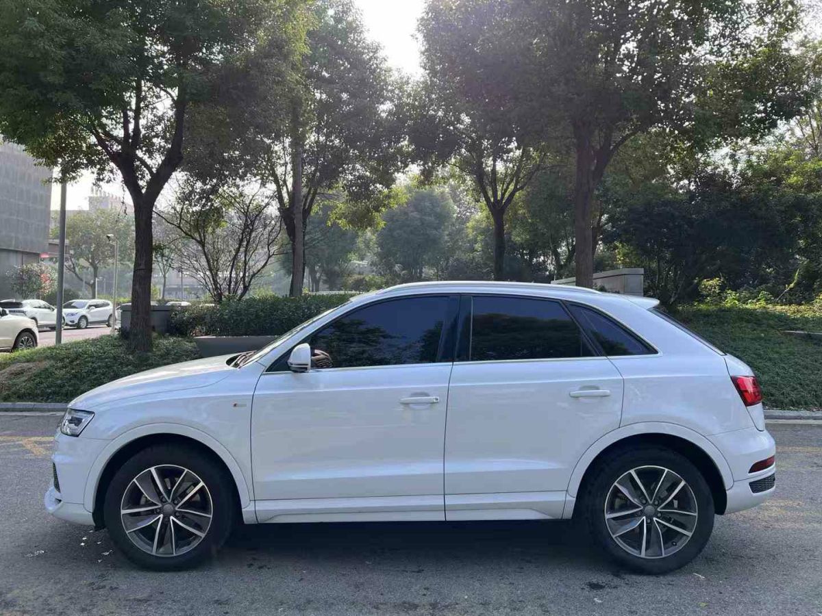 奧迪 奧迪Q3  2018款 30 TFSI 時尚型典藏版圖片