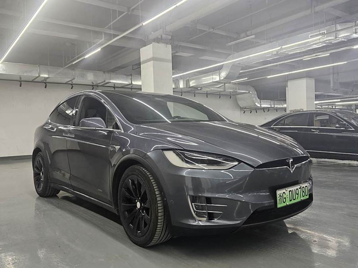 2017年4月特斯拉 Model X  2016款 Model X 90D