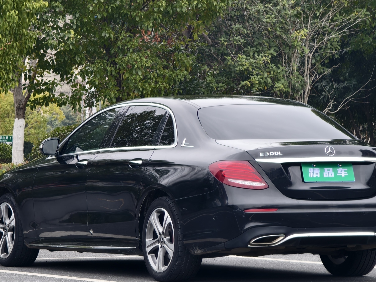 奔馳 奔馳E級  2019款 E 200 L 運(yùn)動型圖片