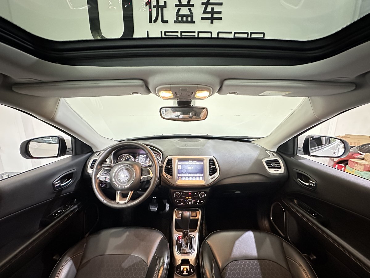 Jeep 指南者  2019款  220T 自動(dòng)悅享版圖片