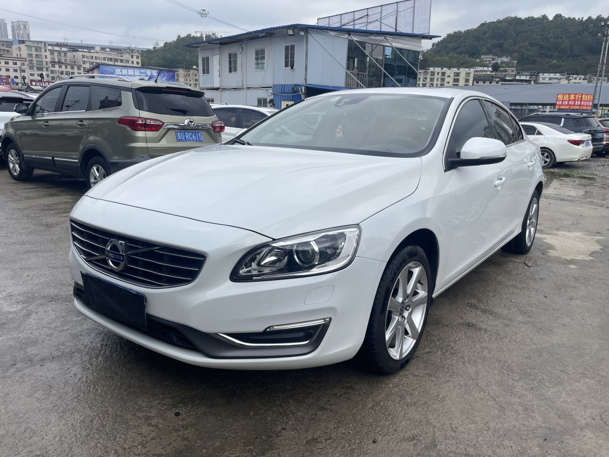 沃爾沃 S60  2016款 S60L 2.0T T5 智馭版圖片