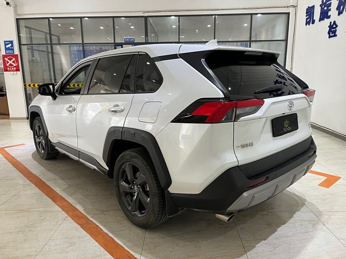 豐田 RAV4榮放  2022款 2.0L CVT四驅(qū)風尚Plus版圖片