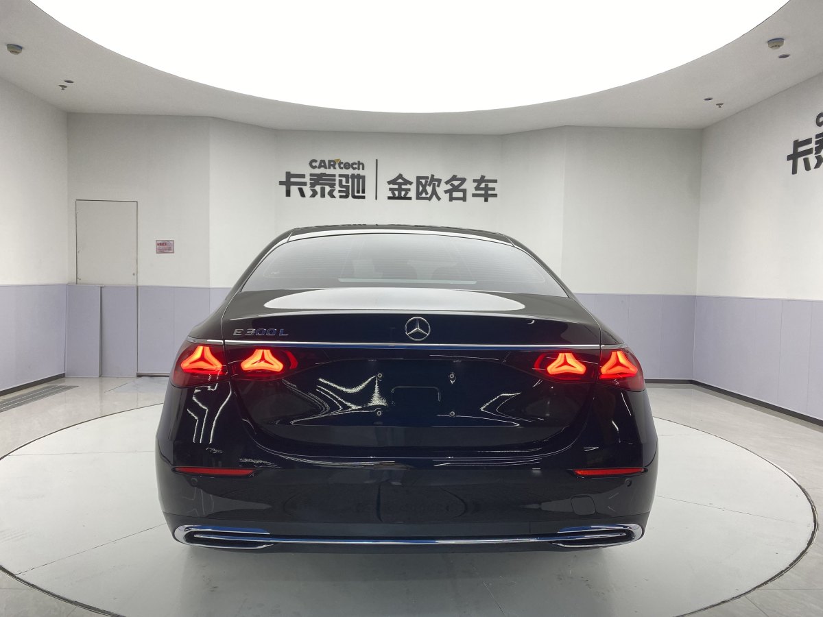 奔馳 奔馳E級(jí)  2024款 E 300 L 時(shí)尚型圖片