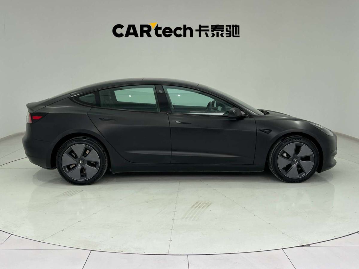 特斯拉 Model 3  2022款 后輪驅(qū)動版圖片