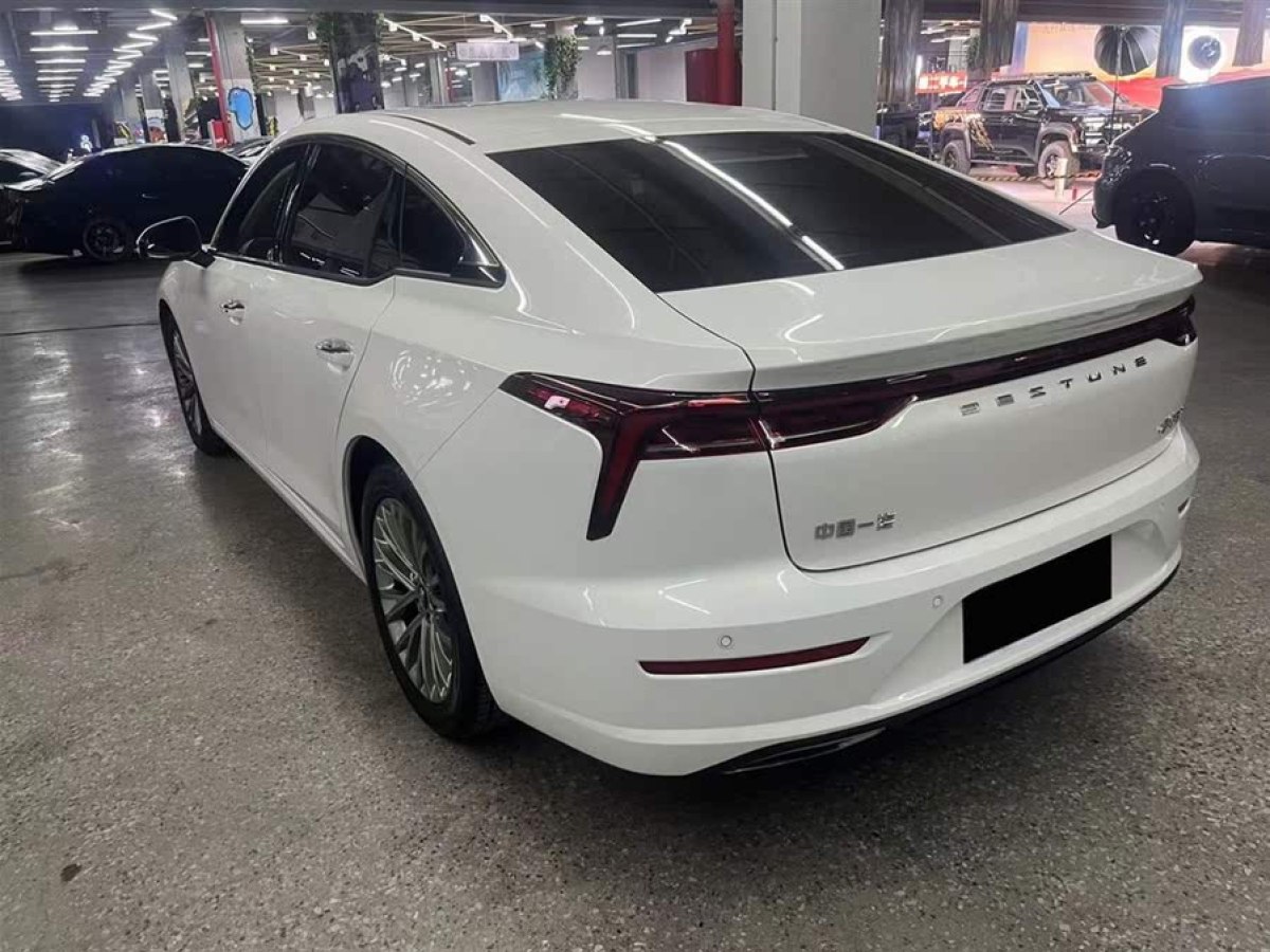 奔騰 B70  2023款 1.5T 自動悅享型70周年紀念版圖片