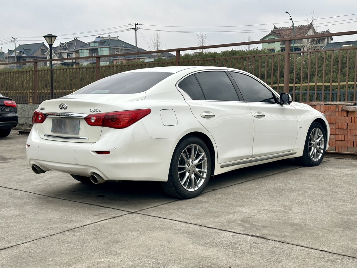 英菲尼迪 Q50L  2016款 2.0T 悅享版圖片