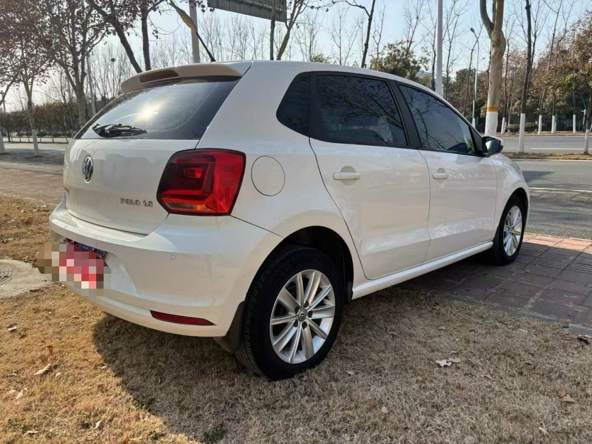 啟辰 R50  2015款 1.6L 北斗導(dǎo)航版圖片