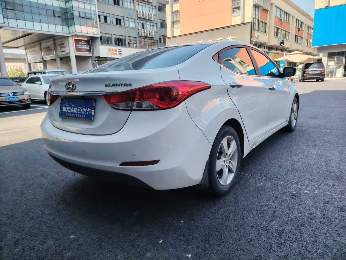 現(xiàn)代 朗動  2013款 1.6L 自動領(lǐng)先型圖片