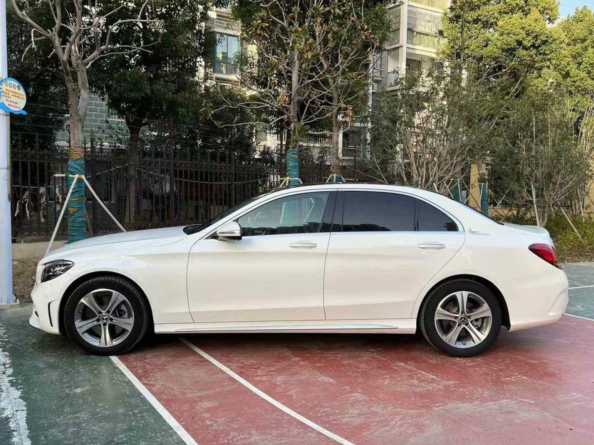 奔馳 奔馳C級(jí)  2020款 C 300 L圖片