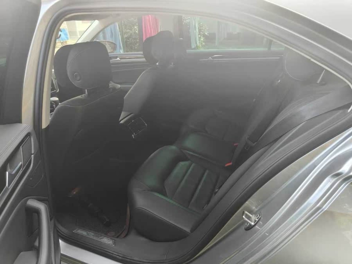 大眾 輝昂  2018款 改款 380TSI 兩驅(qū)商務(wù)版圖片