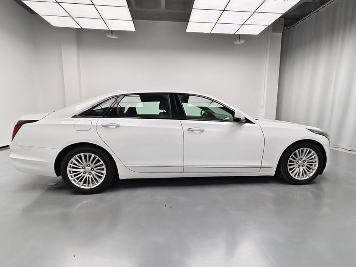 凱迪拉克 CT6  2023款 28T 豪華型圖片