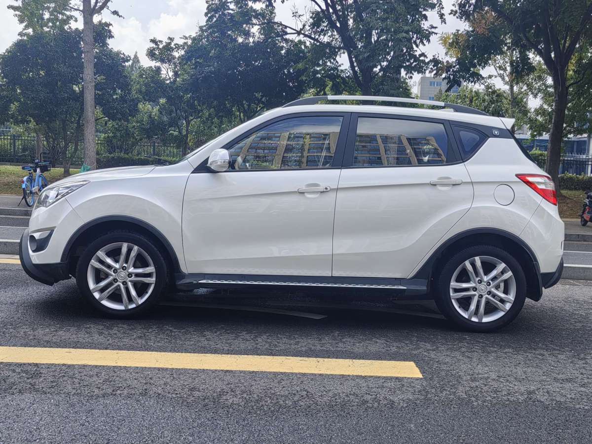 長安 CS35  2015款 1.6L 手動豪華型 國V圖片