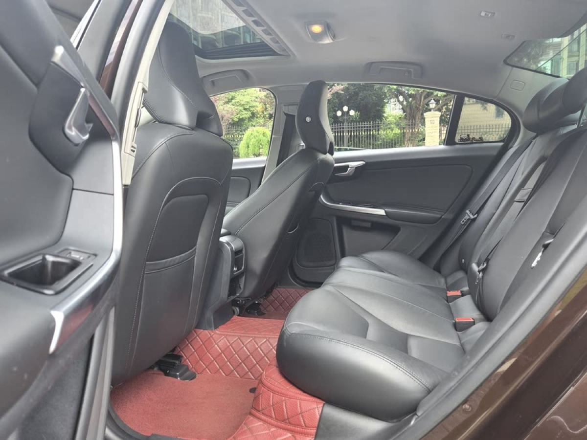 沃爾沃 S60  2015款 L 2.0T T5 智馭版圖片