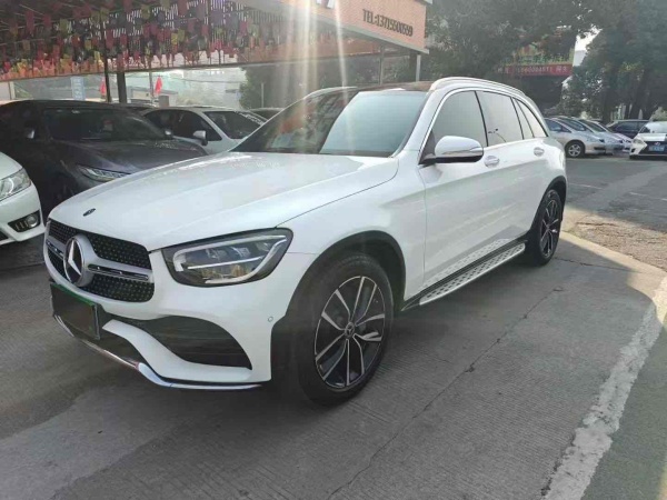 奔驰 奔驰GLC  2018款 改款 GLC 300 4MATIC 动感型