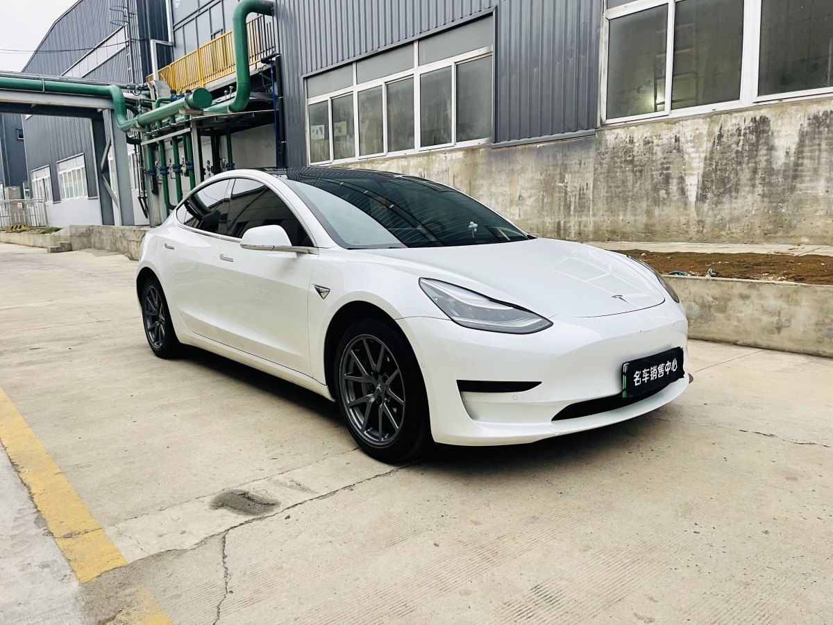 2020年8月特斯拉 Model 3  2019款 標(biāo)準(zhǔn)續(xù)航后驅(qū)升級版