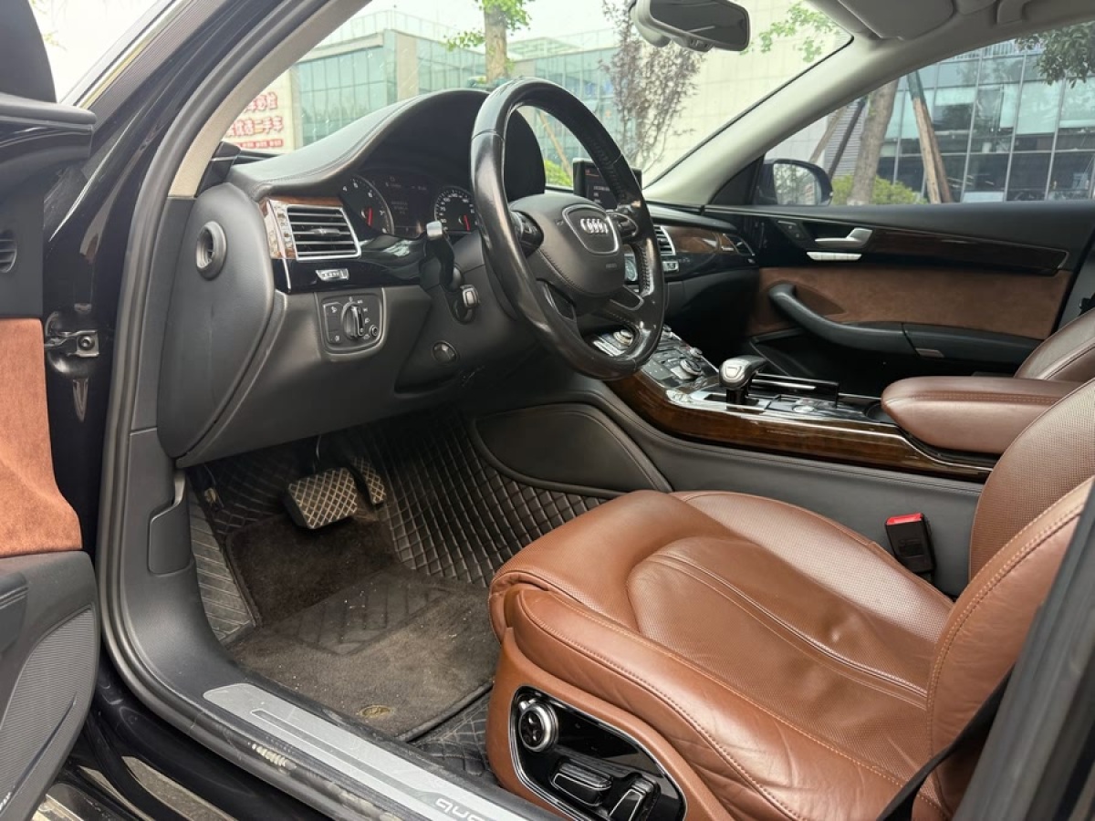 奧迪 奧迪A8  2014款 A8L 45 TFSI quattro豪華型圖片