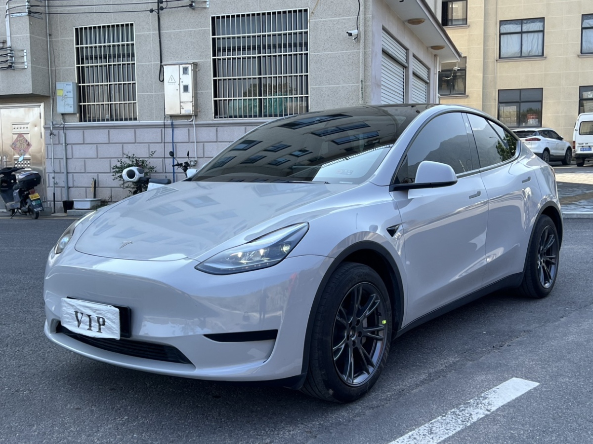 特斯拉 Model 3  2023款 煥新版 后輪驅(qū)動(dòng)圖片