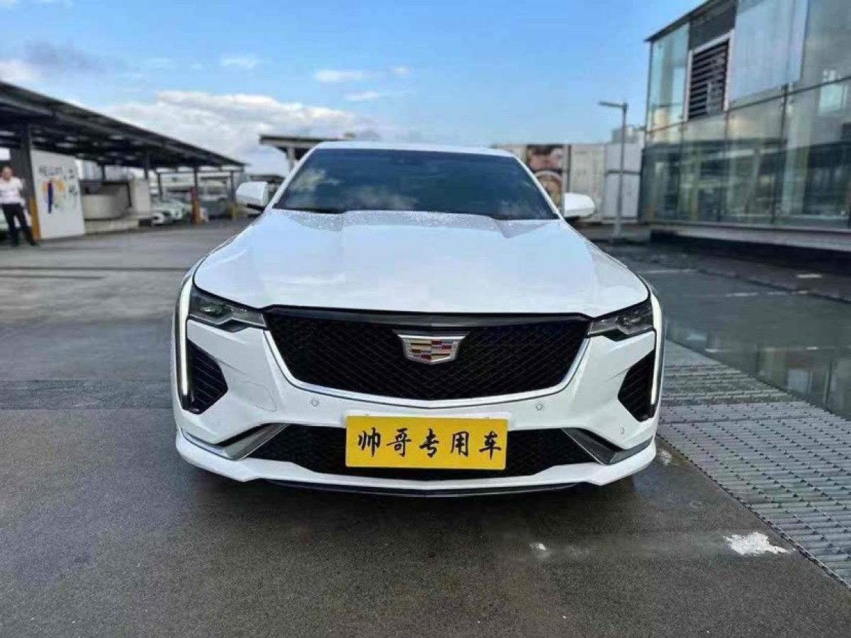 凱迪拉克 CT4  2020款 28T 時(shí)尚型圖片