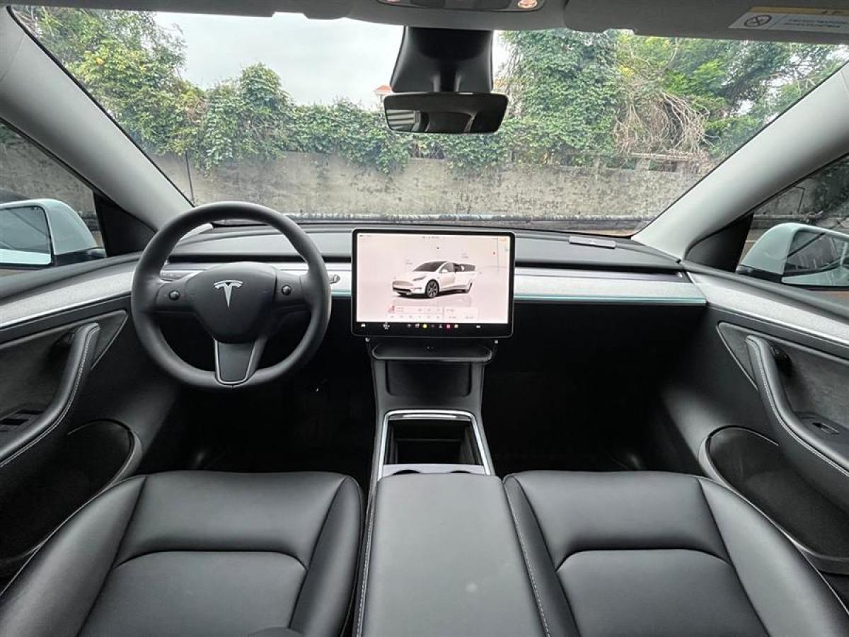 特斯拉 Model 3  2023款 煥新版 后輪驅(qū)動圖片