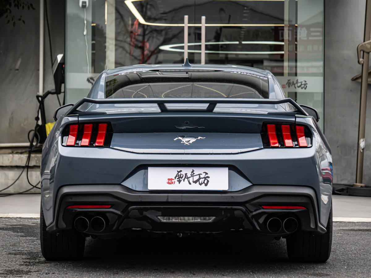 2024年6月福特 Mustang  2024款 2.3T EcoBoost 硬頂性能版