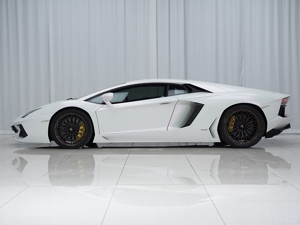 蘭博基尼 Aventador  2011款 LP 700-4圖片