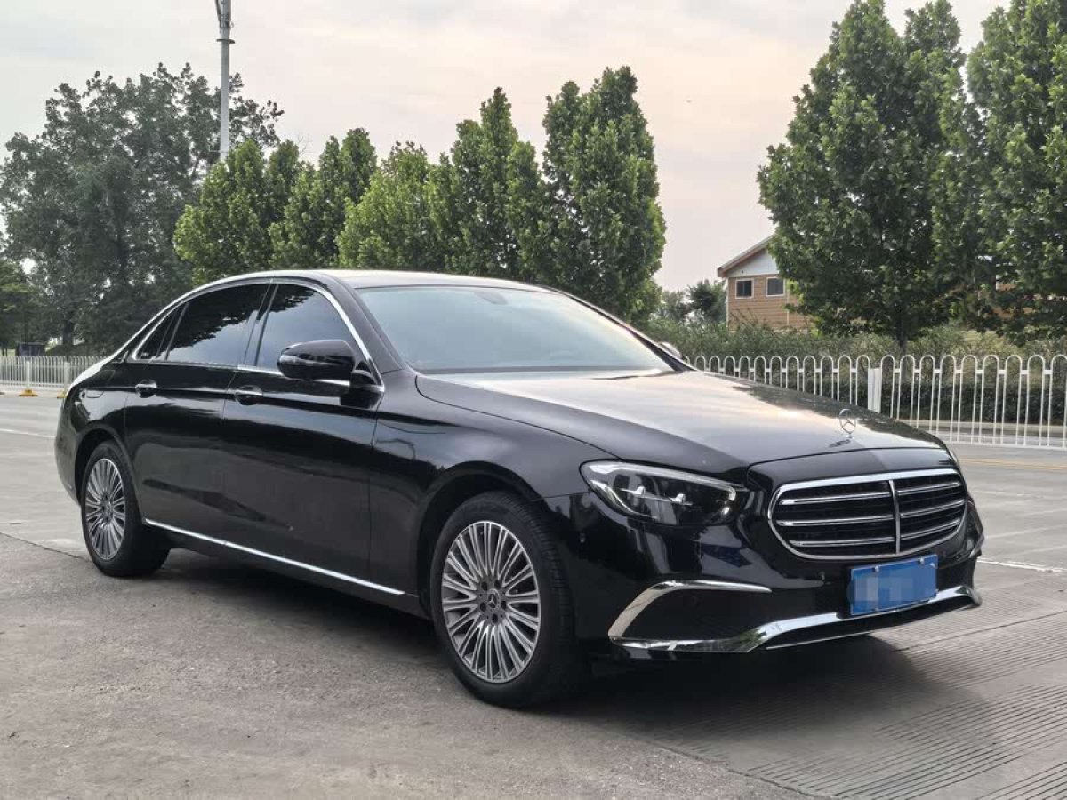 奔馳 奔馳E級(jí)  2023款 改款 E 300 L 時(shí)尚型圖片