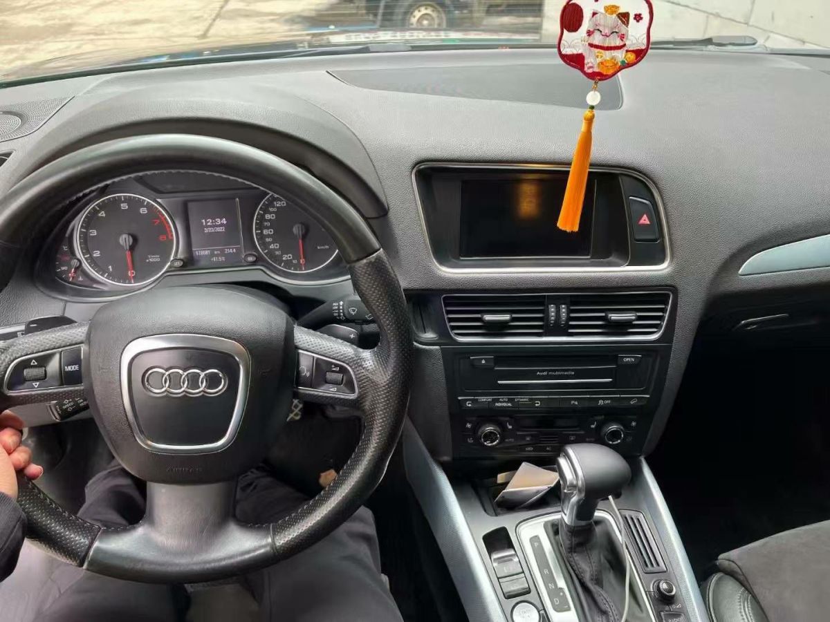 奧迪 奧迪Q5  2013款 Q5 3.0TFSI 45TFSI Quattro 運(yùn)動(dòng)型圖片