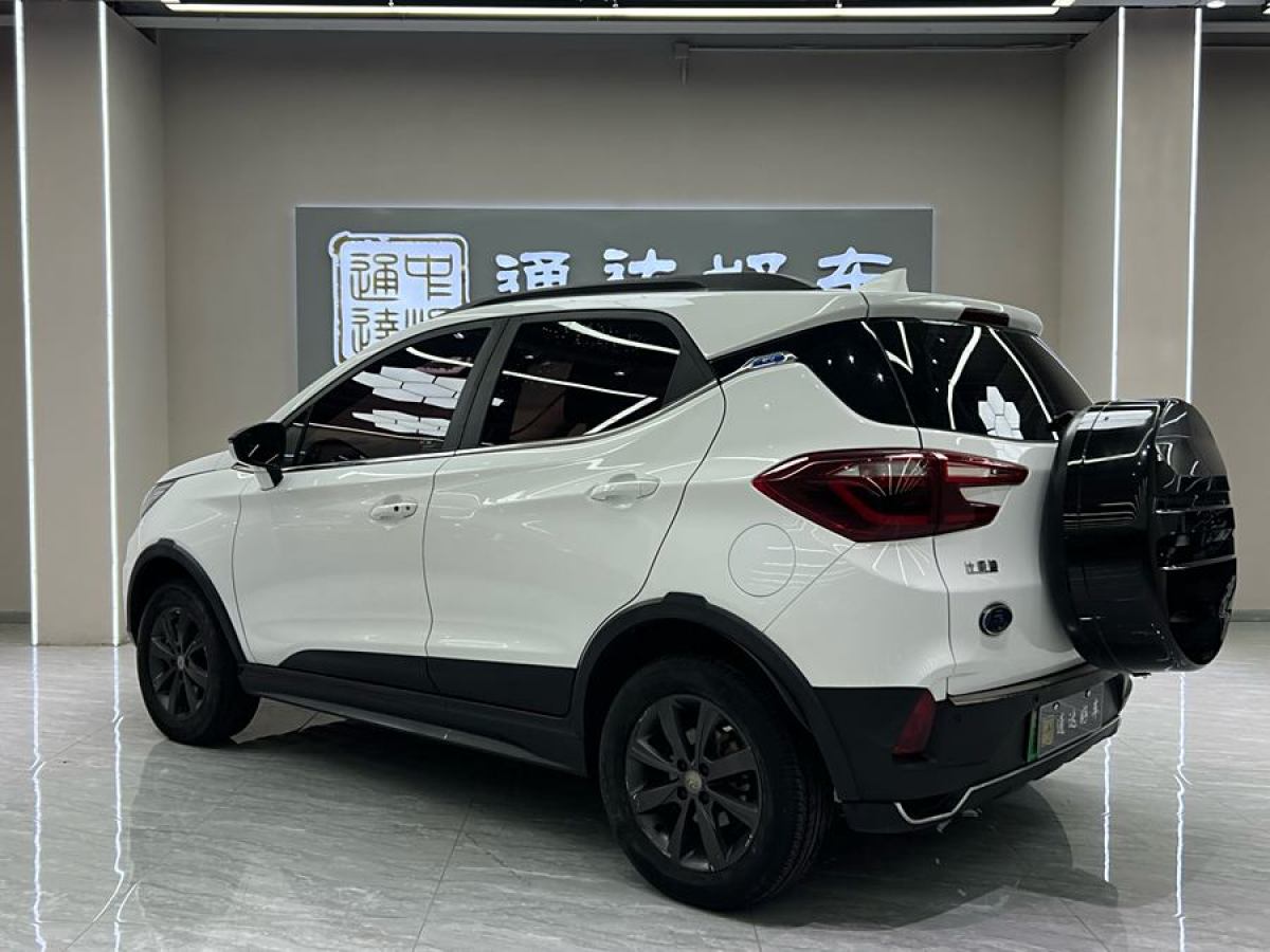 比亞迪 元新能源  2018款 EV360 智聯(lián)炫酷型圖片