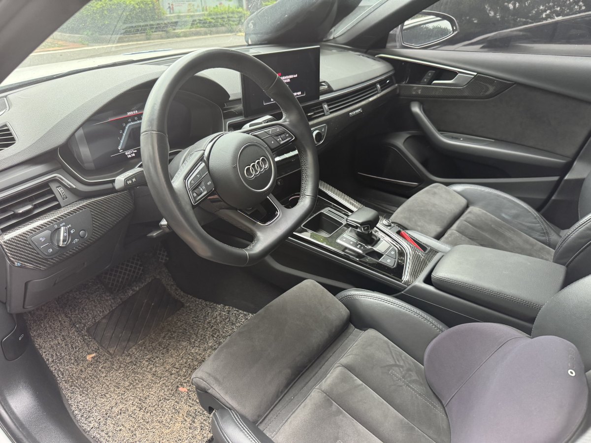 奧迪 奧迪A4L  2023款 45 TFSI quattro 臻選動感型圖片