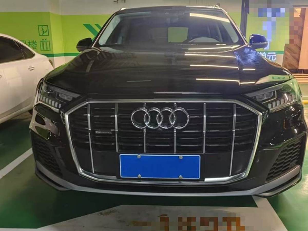 奧迪 奧迪Q7  2023款 55 TFSI quattro S line運(yùn)動(dòng)型圖片